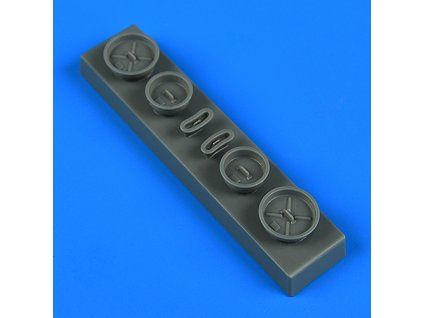 1/72 E-2 Hawkeye FOD covers - HASEGAWA