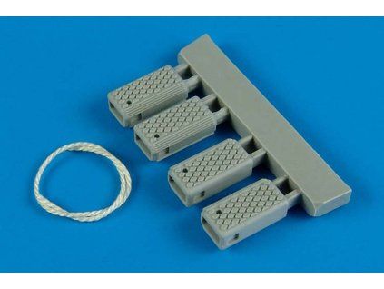 1/32 Universal Navy Wheel Chock with Nylon Rope - early prod