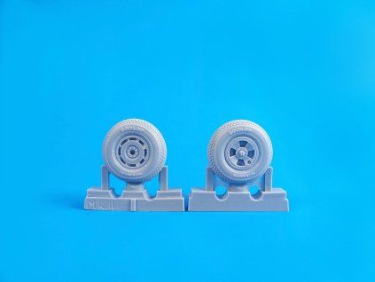 1/32 Tempest Mk. II/V/VI- Square Tread Pattern Mai
