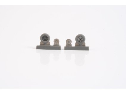 1/72 SB2C Helldiver – Mainwheels Set for Academy,