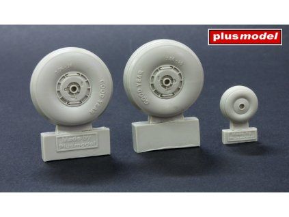 1/48 C-47 Skytrain wheels with cover