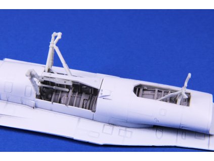 1/72 F-16MLU Wheel Bays