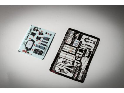 MiG-15 SPACE 1/48 recommended for BRONCO / HOBBY 2000