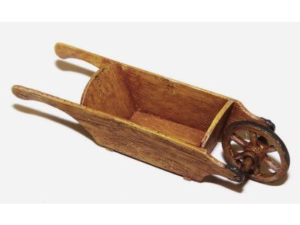 1/35 Wooden Wheelbarrow