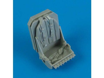 1/32 Spitfire seat with seatbelts