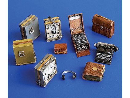 1/35 German radio set with Enigma