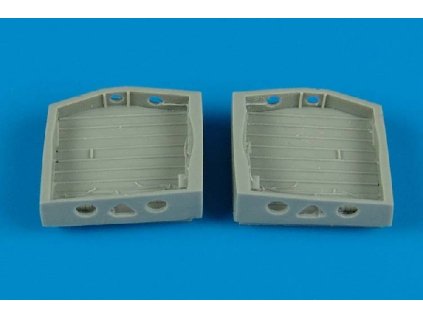 1/72 P-40 wheel bays