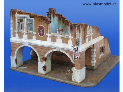 1/35 House with an arcade