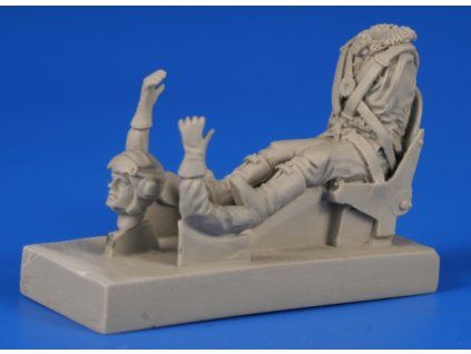 1/48 Commonwealth WWII Fighter Pilot in a Spitfire