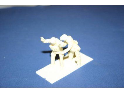 1/35 Iraq Warrior + MP Soldier 2 fig