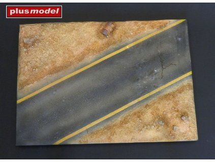 1/35 Display base – Road in the desert