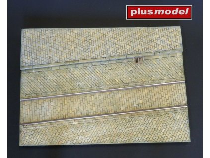 1/35 Display base - Cobblestone street wit tram tracks