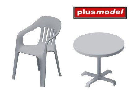 1/35 Plastic chairs and table