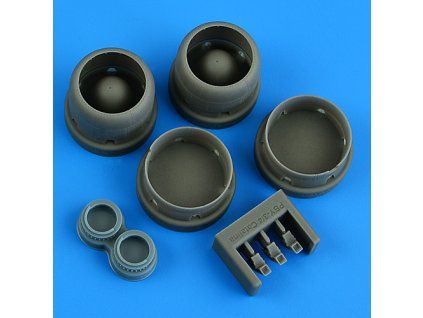 1/72 PBY-3/4 Catalina correct cowlings closed flaps