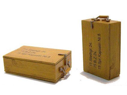 1/35 German box for grenades