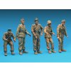 1/35 German Armoured Car Crew