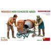 1/35 Workers with concrete mixer