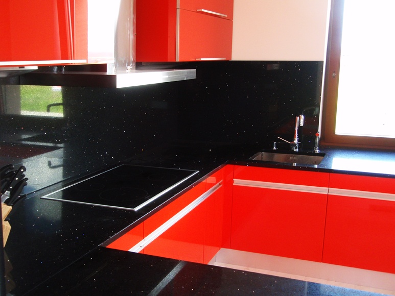 SILESTONE STELLAR NEGRO