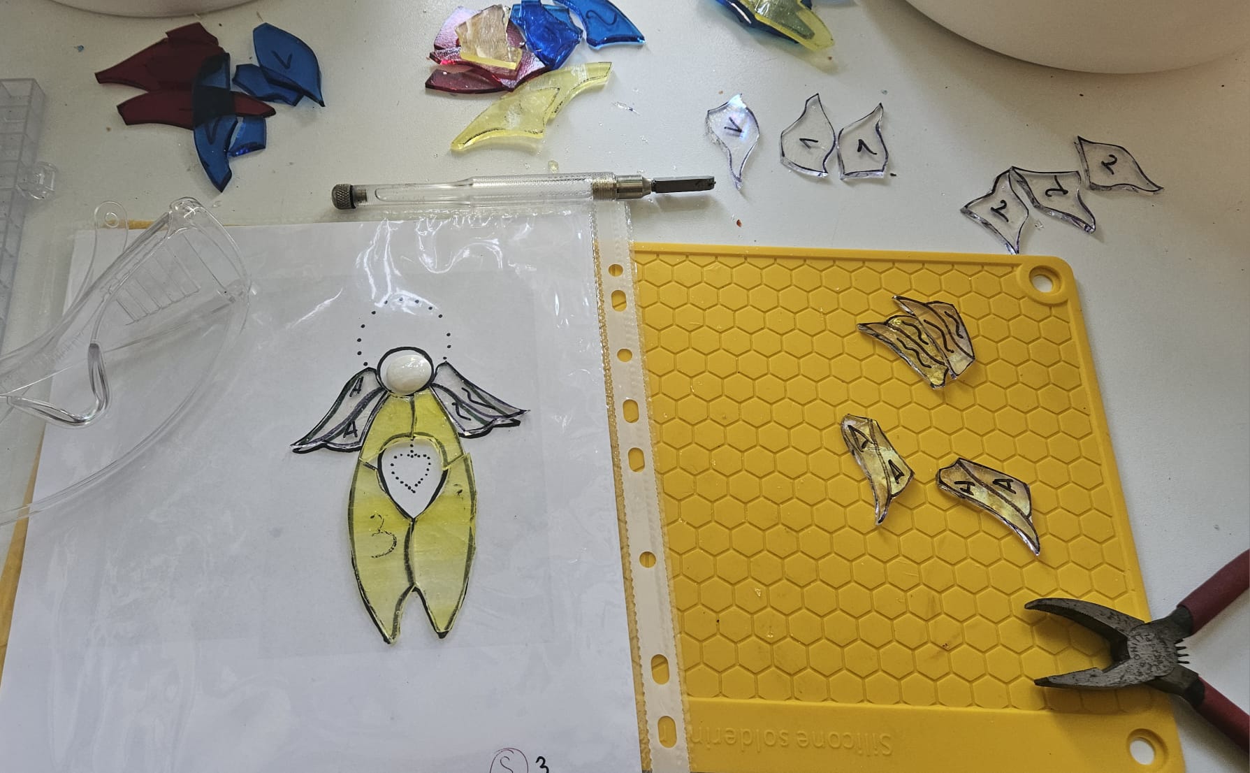 rezani-barevneho-skla-vitraz