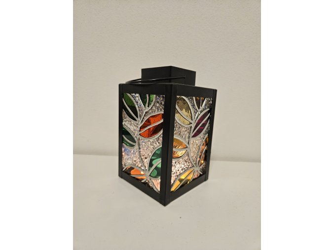 Lucerna s vitráží