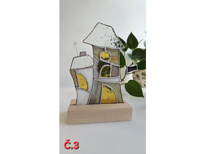 Magický vitrážový domeček