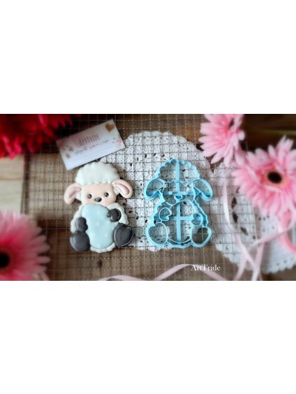 Ovečka s vajíčkem