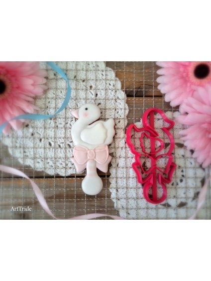 Vykrajovátko chrastítko labut