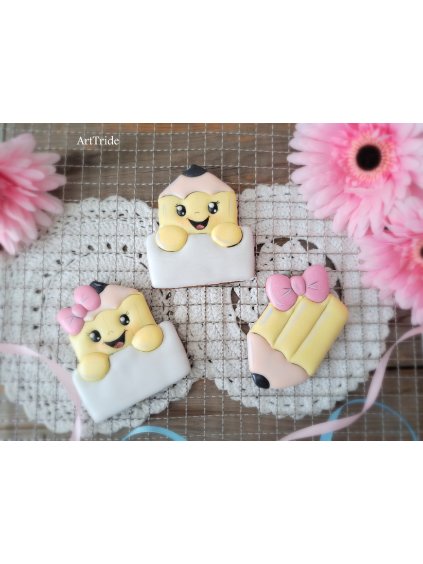 Vykrajovátka tužky / pastelky