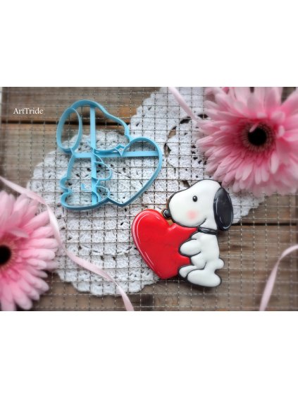 Vykrajovátko Snoopy se srdcem