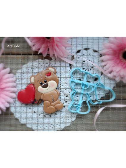 Vykrajovátko medvídek s balonkem