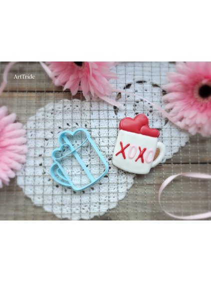 Vykrajovátko hrneček se srdíčky