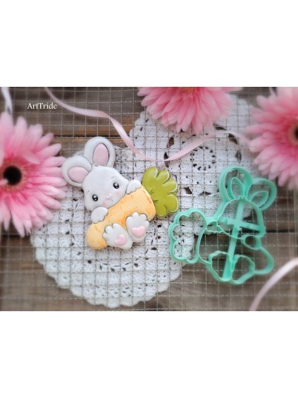 Vykrajovátko zajíček na mrkvičce