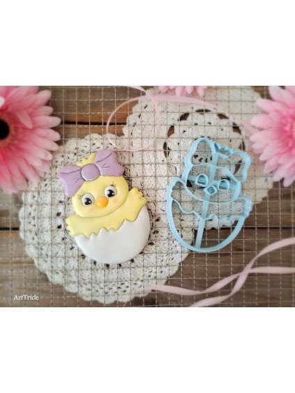 Vykrajovátko kuřátko ve skořápce