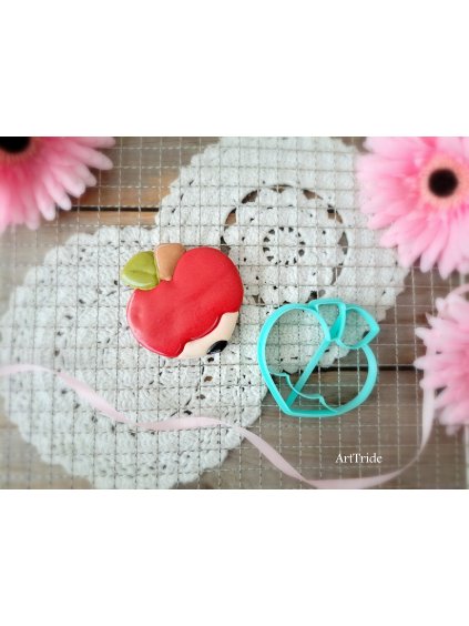 Vykrajovátko jablíčko tužka