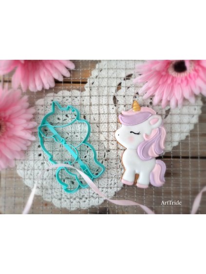 Vykrajovátko jednorožec