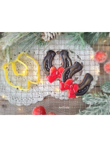 Vykrajovátko podkova s mašličkou