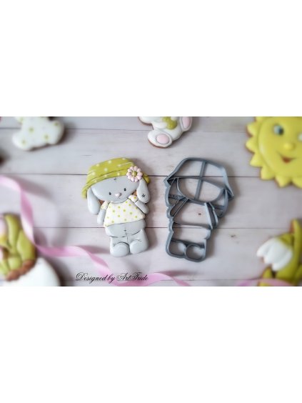 Králíček s kloboučkem "Kolekce šedého králíčka"