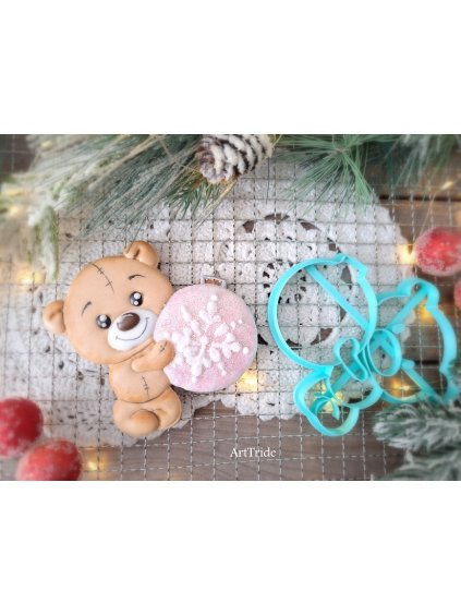 Vykrajovátko medvídek s zdobou