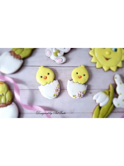 Kuřátko ve skořápce