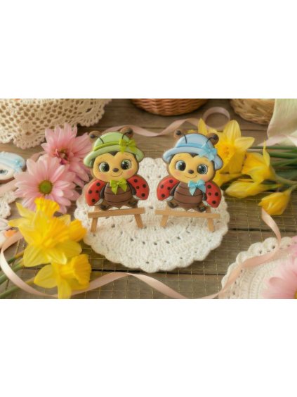 Vykrajovátko beruška s kloboučkem