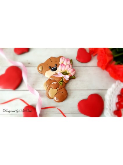 Medvídek s tulipány