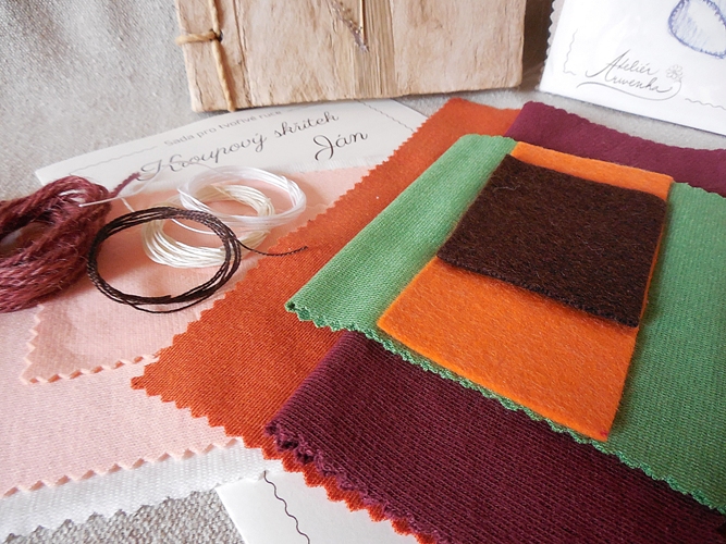 Šití látkových panenek