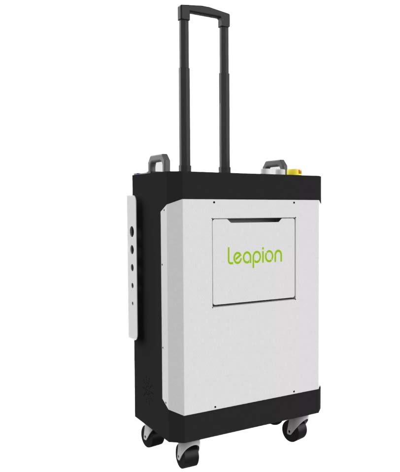 suitcase-cleaner