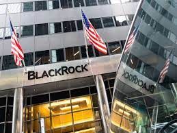 BlackRock získal súhlas v UK.