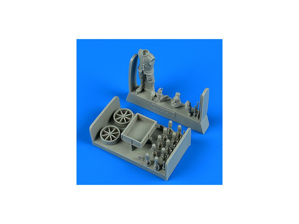1/48 German WWI Aircraft Armover with ammunition cart for x kit