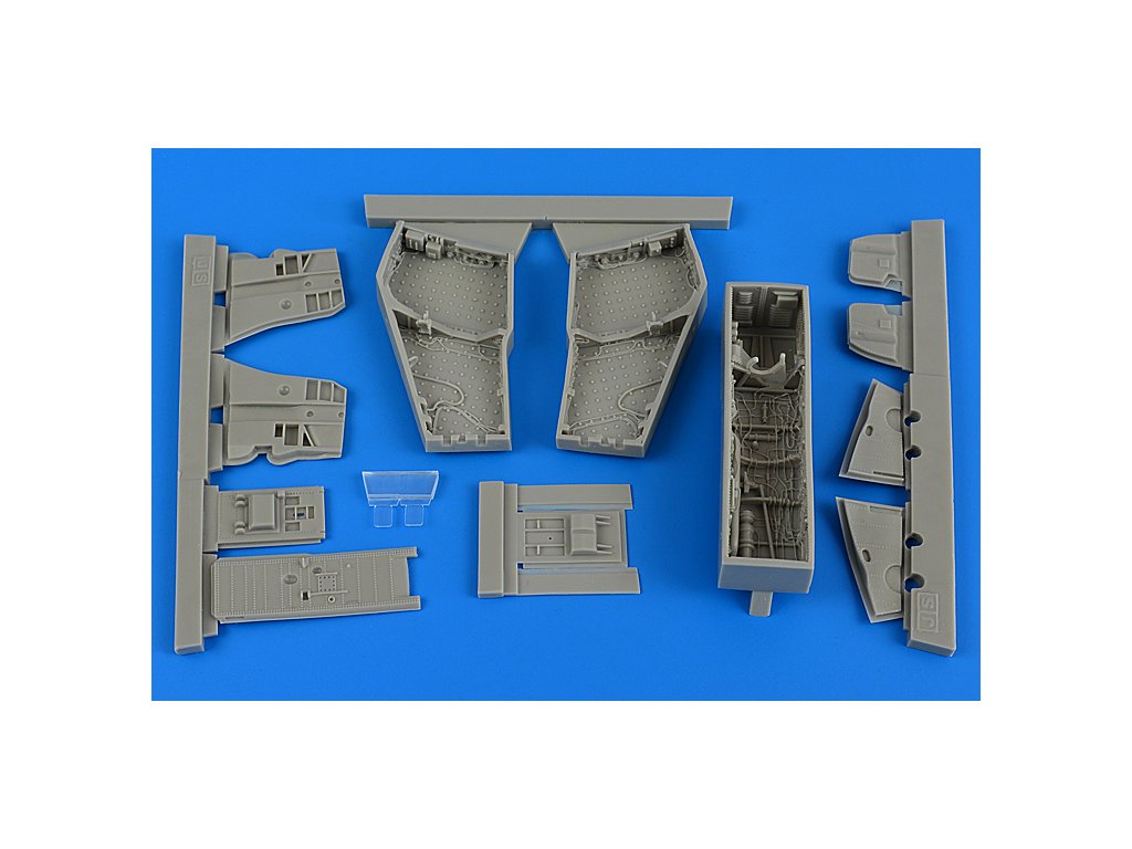 1/48 F-4C/D Phantom II wheel bay with covers