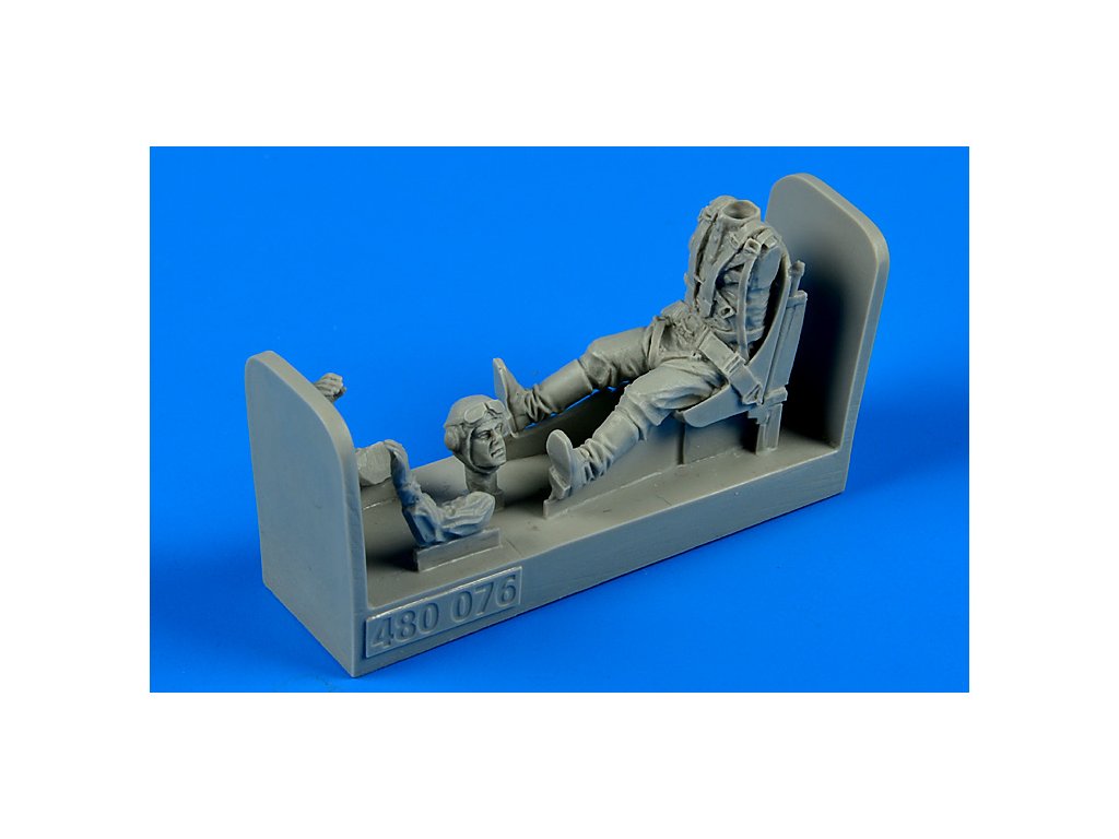 1/48 Russian WWII Pilot with seat for P-39 Airacobra