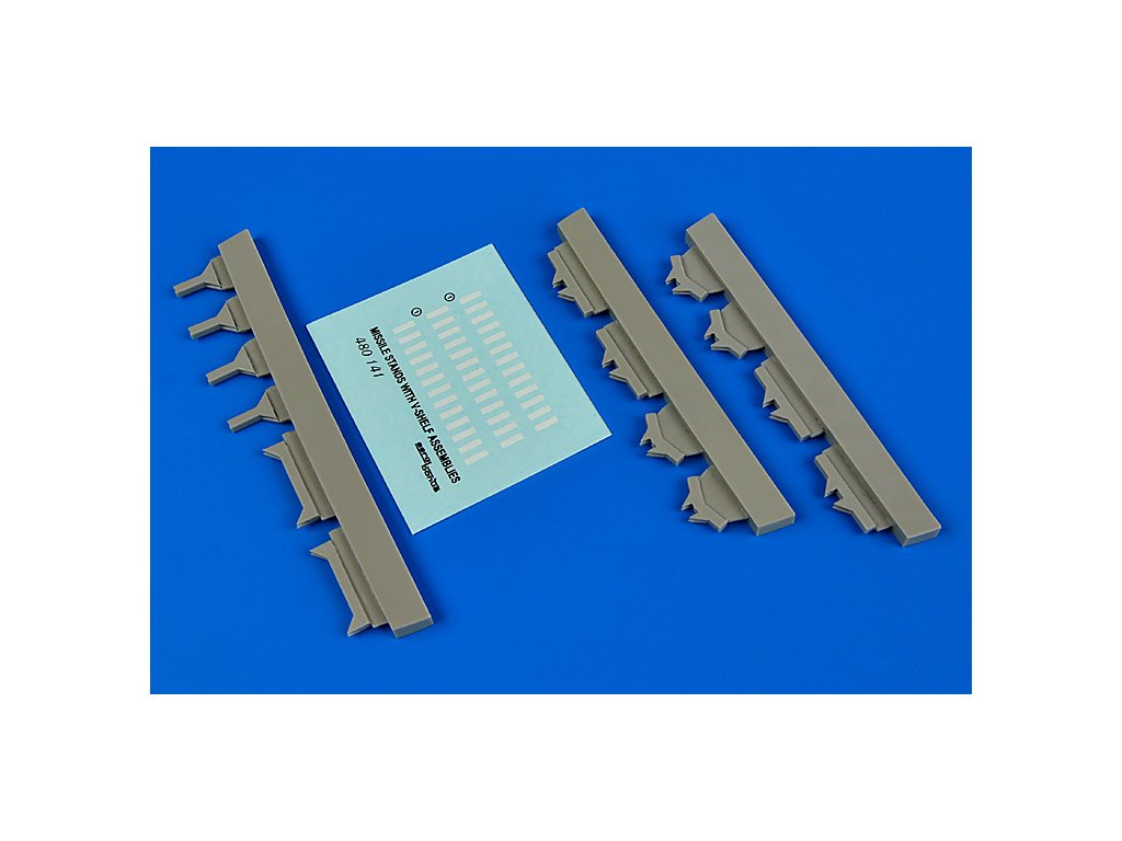 1/48 USAF Missile maintenance stands with V-shelf