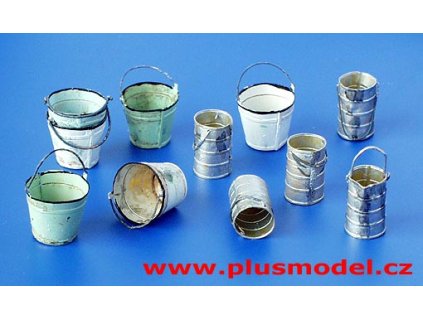 1/35 Metal buckets and cans