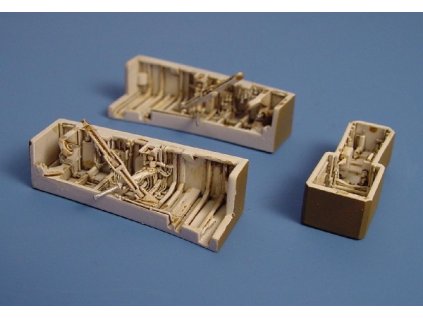 1/72 Panavia Tornado IDS wheel bays - REVELL